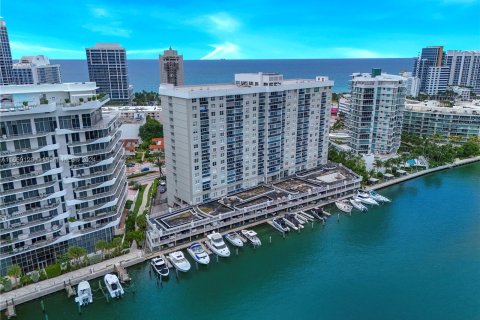 Condominio en venta en Miami Beach, Florida, 1 dormitorio, 84.54 m2 № 1362606 - foto 22