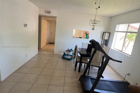 Copropriété à vendre à North Lauderdale, Floride: 3 chambres, 93.83 m2 № 1101365 - photo 15