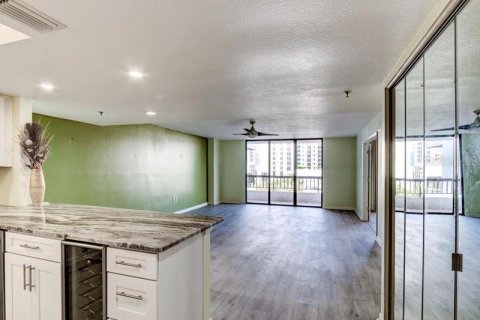 Condominio en venta en Orlando, Florida, 2 dormitorios, 121.14 m2 № 738624 - foto 18
