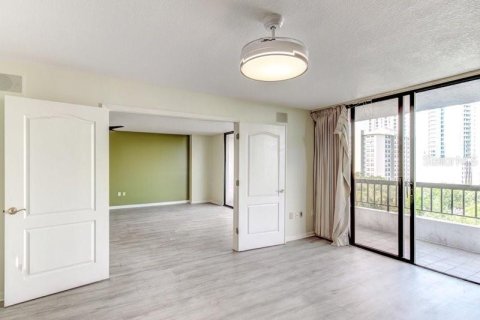 Condominio en venta en Orlando, Florida, 2 dormitorios, 121.14 m2 № 738624 - foto 24