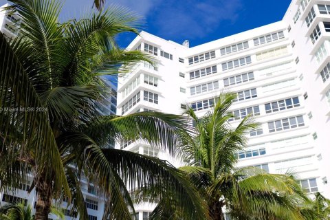 Condominio en venta en Miami Beach, Florida, 1 dormitorio, 71.53 m2 № 1330522 - foto 18