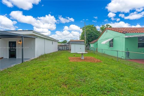 Villa ou maison à vendre à Miami, Floride: 4 chambres, 178.37 m2 № 1330568 - photo 4