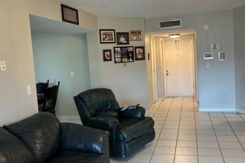 Condominio en venta en Lake Worth, Florida, 2 dormitorios, 104.98 m2 № 609850 - foto 13