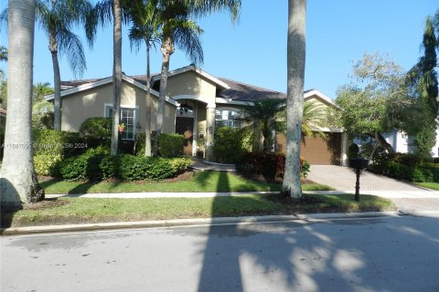 Villa ou maison à vendre à Weston, Floride: 5 chambres, 245.82 m2 № 1176193 - photo 2