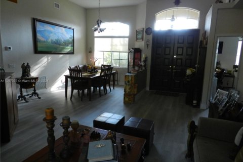 Villa ou maison à vendre à Weston, Floride: 5 chambres, 245.82 m2 № 1176193 - photo 10