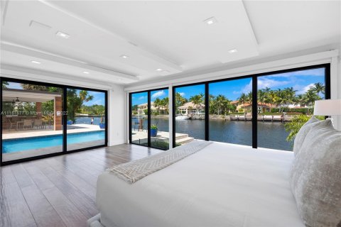 Casa en alquiler en Hollywood, Florida, 5 dormitorios, 363.15 m2 № 5627 - foto 23