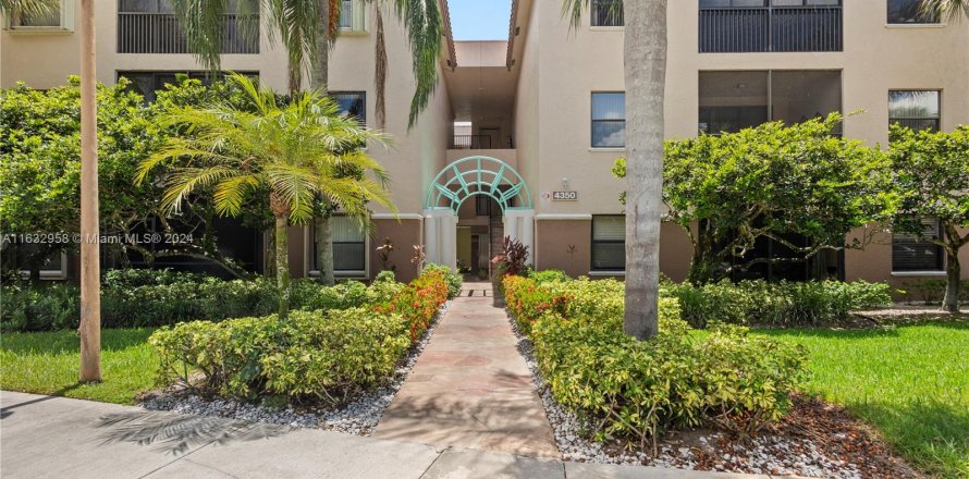 Condo à Coconut Creek, Floride, 2 chambres  № 1305218