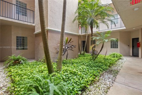 Copropriété à vendre à Coconut Creek, Floride: 2 chambres, 120.59 m2 № 1305218 - photo 18