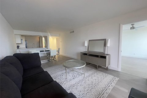Condominio en venta en Margate, Florida, 2 dormitorios, 91.97 m2 № 1141536 - foto 4