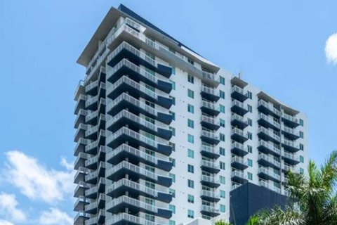 Купить квартиру в Майами, Флорида 1 спальня, 67м2, № 102592 - фото 2