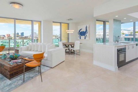 Купить квартиру в Майами-Бич, Флорида 2 спальни, 158м2, № 102596 - фото 1