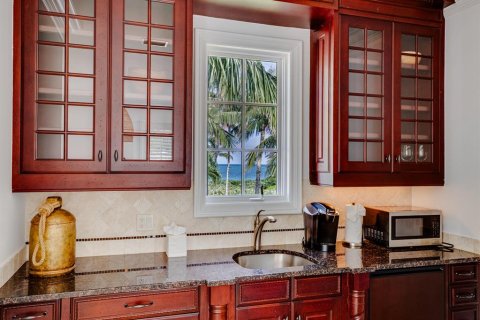 Casa en venta en Vero Beach, Florida, 6 dormitorios, 972.04 m2 № 586980 - foto 3