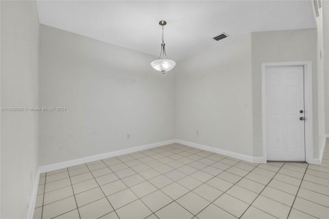 Townhouse in Homestead, Florida 3 bedrooms, 158.31 sq.m. № 1291367 - photo 8