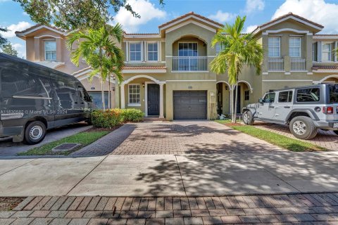 Touwnhouse à vendre à Homestead, Floride: 3 chambres, 158.31 m2 № 1291367 - photo 1