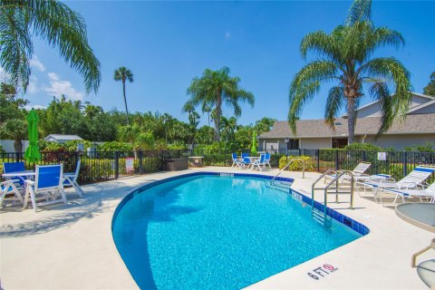 Adosado en venta en Vero Beach, Florida, 2 dormitorios, 165.37 m2 № 1174815 - foto 12