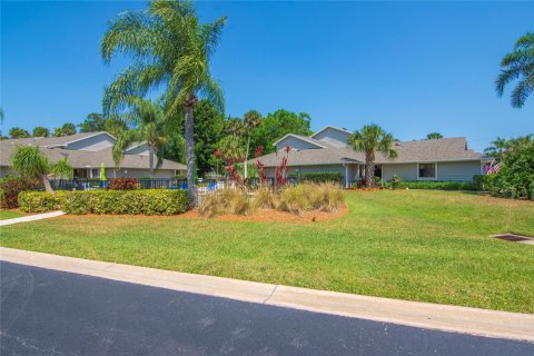 Adosado en venta en Vero Beach, Florida, 2 dormitorios, 165.37 m2 № 1174815 - foto 10