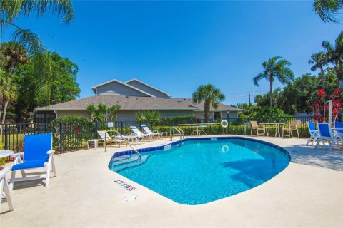 Adosado en venta en Vero Beach, Florida, 2 dormitorios, 165.37 m2 № 1174815 - foto 9