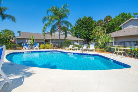 Adosado en venta en Vero Beach, Florida, 2 dormitorios, 165.37 m2 № 1174815 - foto 8