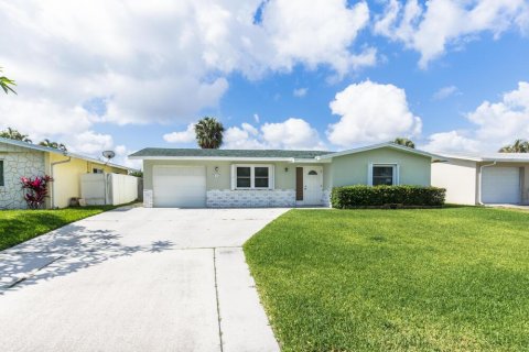 House in Palm Beach Gardens, Florida 3 bedrooms, 112.78 sq.m. № 1155572 - photo 14