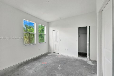 Townhouse in Sunrise, Florida 3 bedrooms, 151.24 sq.m. № 1099772 - photo 19