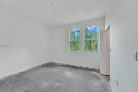 Townhouse in Sunrise, Florida 3 bedrooms, 151.24 sq.m. № 1099772 - photo 24