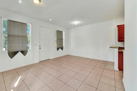 Townhouse in Sunrise, Florida 3 bedrooms, 151.24 sq.m. № 1099772 - photo 15