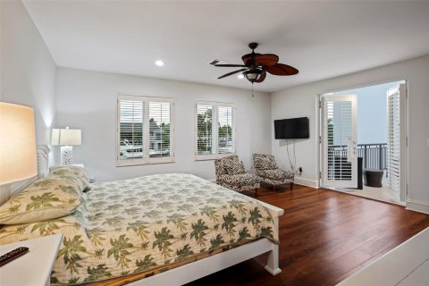 Villa ou maison à vendre à Lighthouse Point, Floride: 4 chambres, 444.63 m2 № 805348 - photo 11
