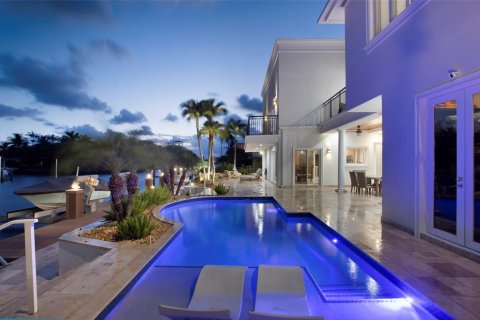 Villa ou maison à vendre à Lighthouse Point, Floride: 4 chambres, 444.63 m2 № 805348 - photo 5