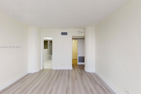 Condominio en venta en Miami Beach, Florida, 1 dormitorio, 97.18 m2 № 1330154 - foto 14