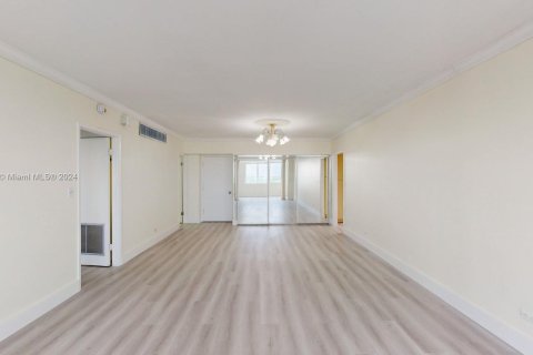 Condominio en venta en Miami Beach, Florida, 1 dormitorio, 97.18 m2 № 1330154 - foto 8