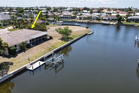 Villa ou maison à vendre à Punta Gorda, Floride: 3 chambres, 188.22 m2 № 1203889 - photo 2