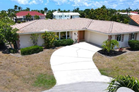 Villa ou maison à vendre à Punta Gorda, Floride: 3 chambres, 188.22 m2 № 1203889 - photo 1