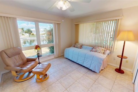 Villa ou maison à vendre à Punta Gorda, Floride: 3 chambres, 188.22 m2 № 1203889 - photo 21