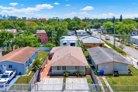 Immobilier commercial à vendre à Miami, Floride: 192.31 m2 № 1203928 - photo 3