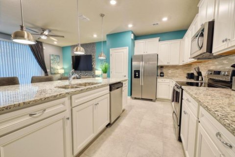 Townhouse in Davenport, Florida 5 bedrooms, 218.78 sq.m. № 1312768 - photo 6