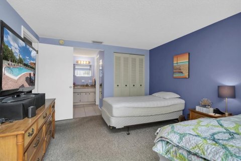 Купить кондоминиум в Нью-Порт-Ричи, Флорида 4 комнаты, 85.75м2, № 1156448 - фото 13