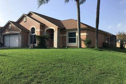 House in Davenport, Florida 3 bedrooms, 137.4 sq.m. № 1242551 - photo 6