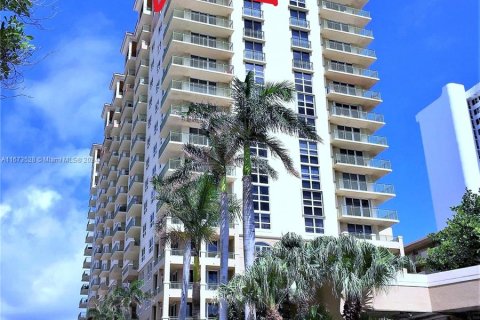 Copropriété à vendre à Hallandale Beach, Floride: 2 chambres, 138.42 m2 № 1399061 - photo 20