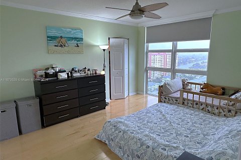 Copropriété à vendre à Hallandale Beach, Floride: 2 chambres, 138.42 m2 № 1399061 - photo 9