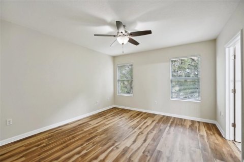 Townhouse in Tampa, Florida 3 bedrooms, 158.31 sq.m. № 1364302 - photo 30