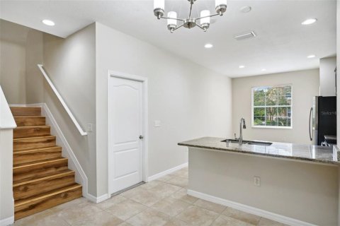 Townhouse in Tampa, Florida 3 bedrooms, 158.31 sq.m. № 1364302 - photo 14