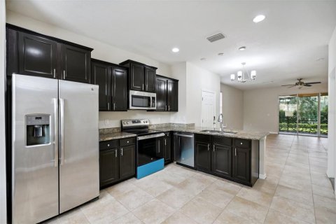 Townhouse in Tampa, Florida 3 bedrooms, 158.31 sq.m. № 1364302 - photo 17