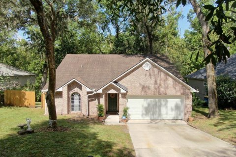 Villa ou maison à louer à Jacksonville, Floride: 3 chambres, 139.63 m2 № 772552 - photo 1