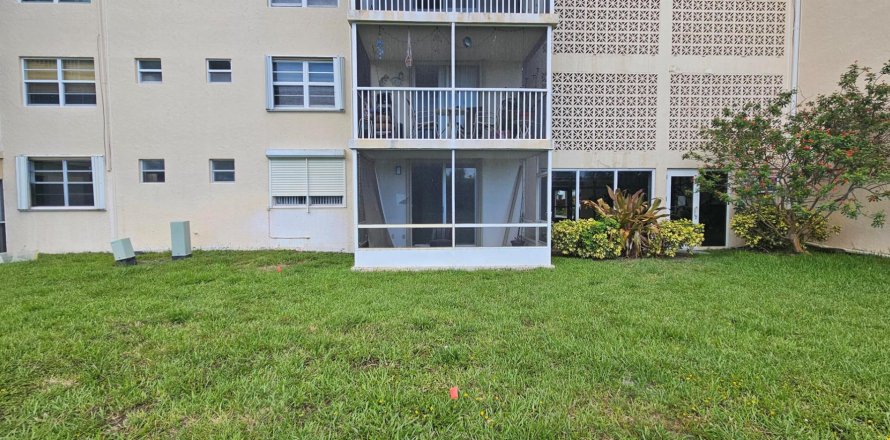 Condominio en Boca Raton, Florida, 1 dormitorio  № 1228595