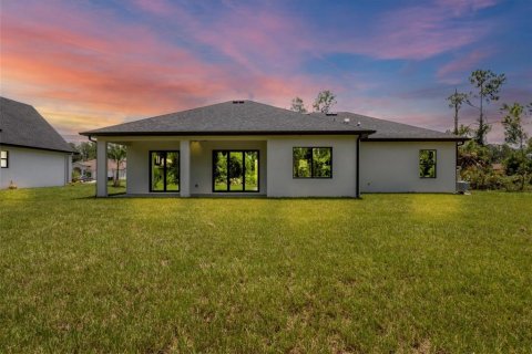 Villa ou maison à vendre à North Port, Floride: 3 chambres, 180.51 m2 № 1314719 - photo 3