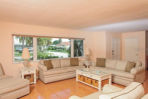 Casa en alquiler en Longboat Key, Florida, 3 dormitorios, 179.86 m2 № 213157 - foto 4