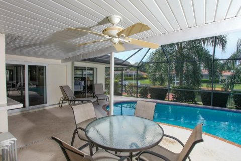 House in Longboat Key, Florida 3 bedrooms, 179.86 sq.m. № 213157 - photo 20