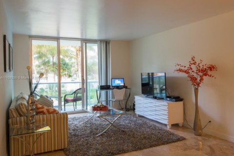 Condominio en venta en Hollywood, Florida, 1 dormitorio, 81.2 m2 № 6239 - foto 6