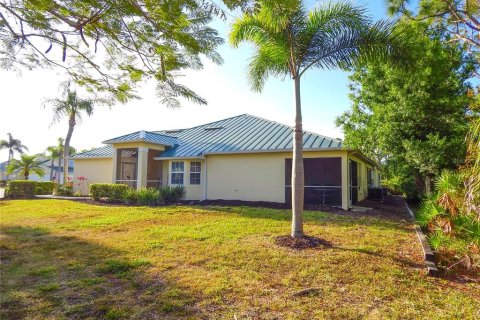 Villa ou maison à vendre à Punta Gorda, Floride: 2 chambres, 107.95 m2 № 1190173 - photo 3