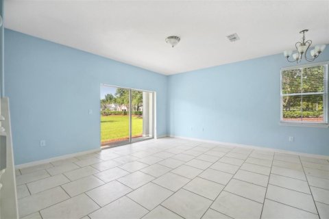 Townhouse in Daytona Beach, Florida 3 bedrooms, 57.04 sq.m. № 1362958 - photo 4